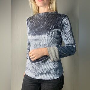 Vintage Velvet Top Silver Blue
